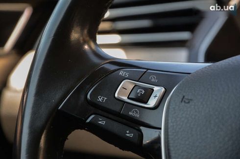 Volkswagen Passat 2016 - фото 18
