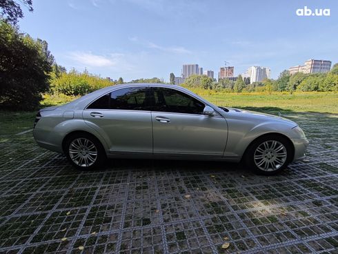 Mercedes-Benz S-Класс 2008 серебристый - фото 4