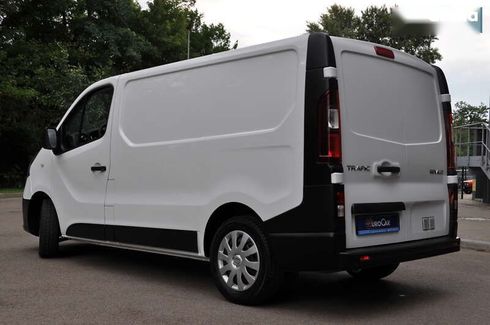 Renault Trafic 2021 - фото 11