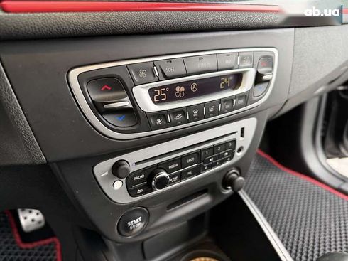 Renault Megane 2012 - фото 15