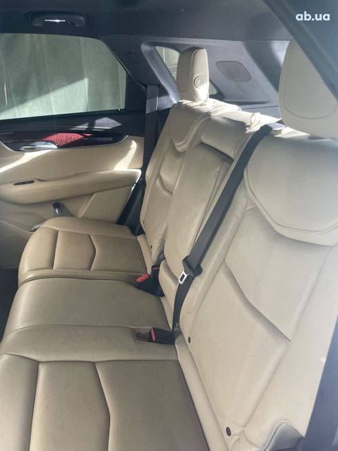 Cadillac XT5 2017 белый - фото 7