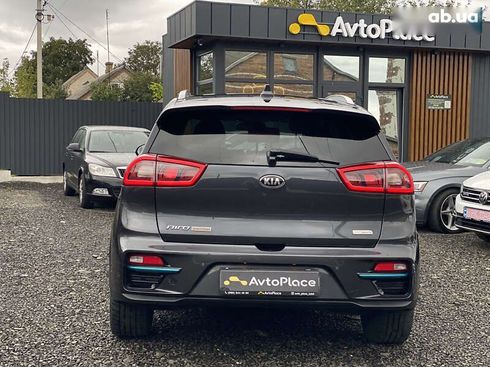 Kia Niro 2018 - фото 9