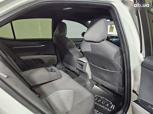 Toyota Camry 2017 - фото 17