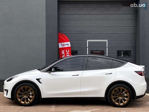 Tesla Model Y 2023 - фото 6