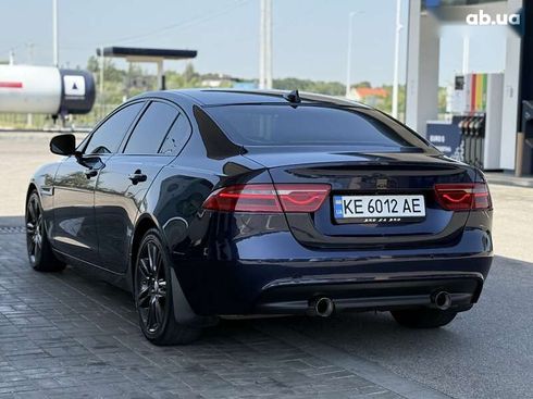 Jaguar XE 2015 - фото 13