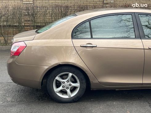 Geely Emgrand 7 2011 бежевый - фото 7