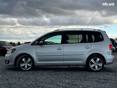 Volkswagen Touran 2012 серый - фото 4