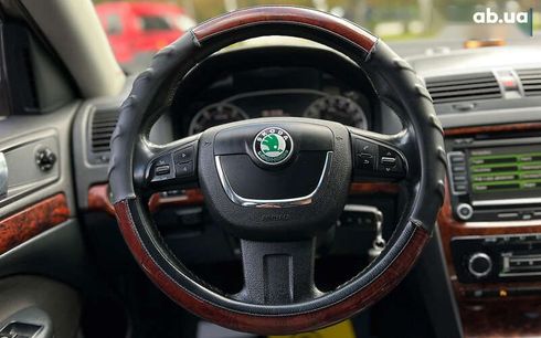 Skoda Octavia 2011 - фото 11