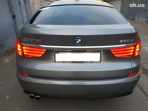 BMW 5 серия 2010 серый - фото 3