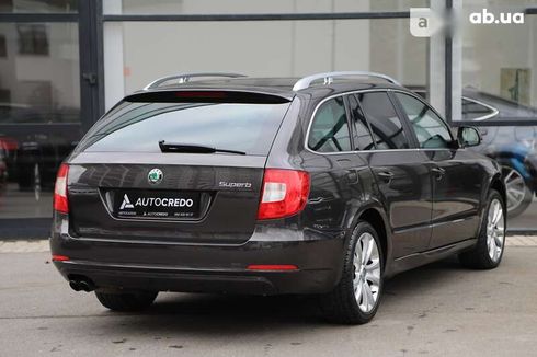 Skoda Superb 2011 - фото 2