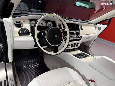 Rolls-Royce Wraith 2020 - фото 27