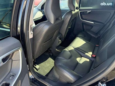 Volvo XC60 2017 - фото 18
