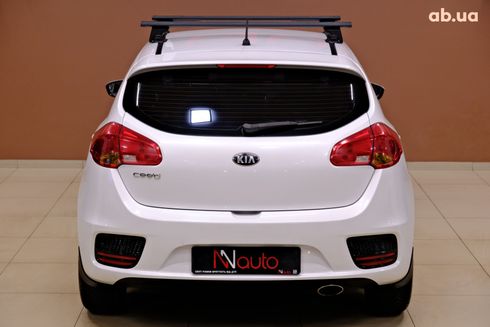 Kia Cee'd 2016 белый - фото 6