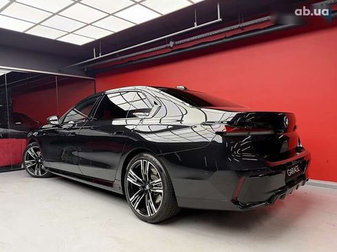 BMW 7 серия 2023 - фото 20