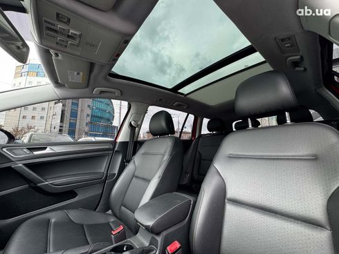 Volkswagen Golf 2016 красный - фото 23