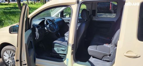 Volkswagen Caddy 2015 бежевый - фото 6