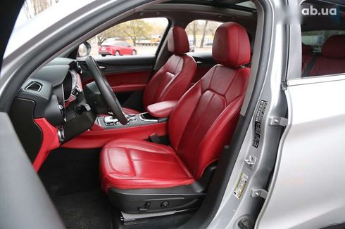 Alfa Romeo Stelvio 2020 - фото 9