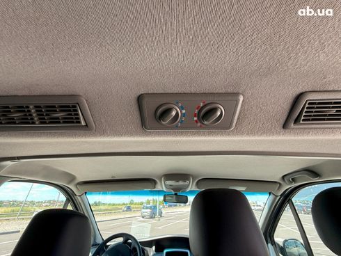 Renault Trafic 2014 серый - фото 21