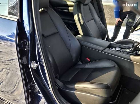 Mazda 3 2019 - фото 11