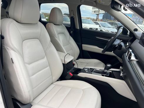 Mazda CX-5 2021 белый - фото 45