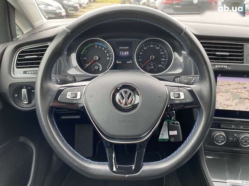 Volkswagen e-Golf 2020 - фото 24