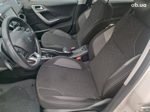 Peugeot 2008 2017 белый - фото 89