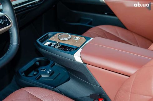 BMW iX 2021 - фото 26