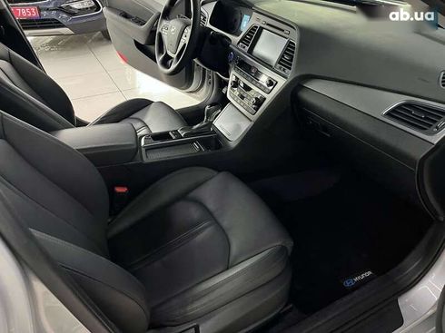 Hyundai Sonata 2016 - фото 18