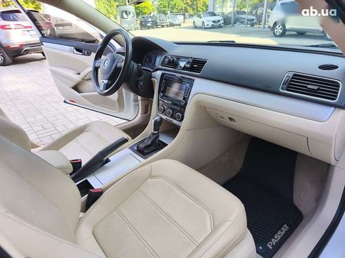 Volkswagen Passat 2012 - фото 16
