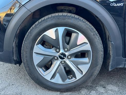 Kia Niro 2022 черный - фото 11