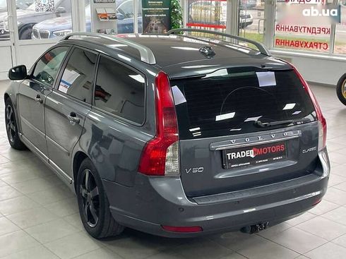 Volvo V50 2011 - фото 11