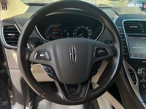 Lincoln MKX 2018 - фото 16