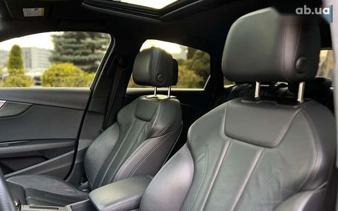 Audi A4 2018 - фото 24