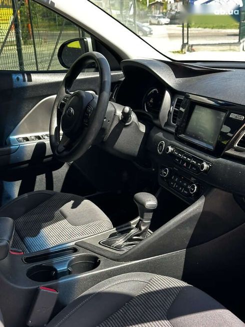 Kia Niro 2017 - фото 20