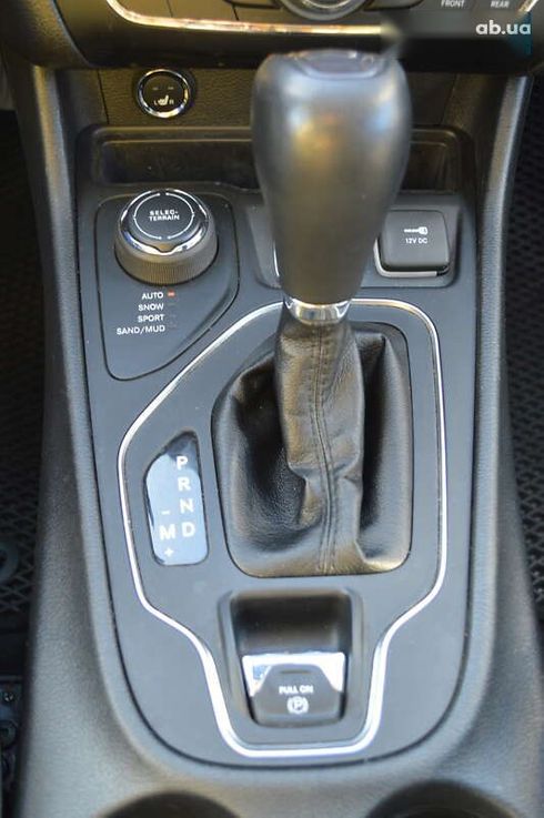 Jeep Cherokee 2019 - фото 26