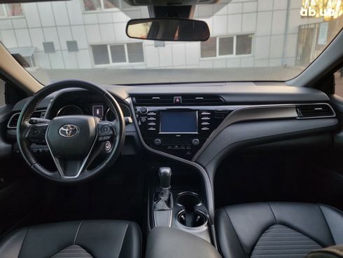 Toyota Camry 2020 черный - фото 14