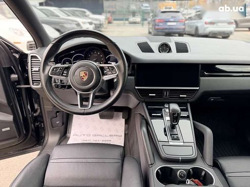 Porsche Cayenne 2019 - фото 25