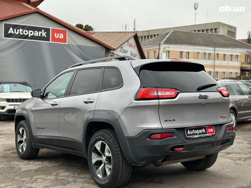 Jeep Cherokee 2018 серый - фото 7