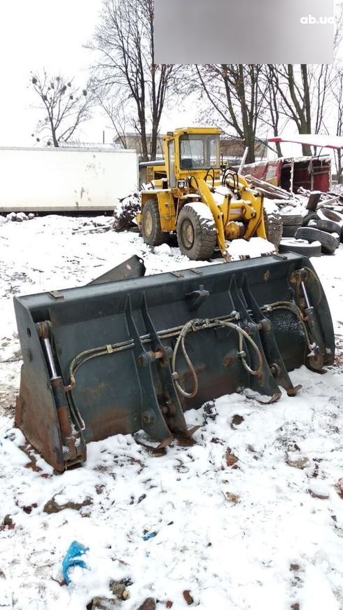 Komatsu WB 2010 - фото 2