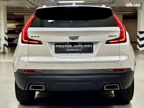 Cadillac XT4 2022 - фото 20