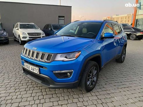 Jeep Compass 2017 - фото 3