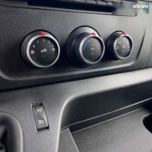 Renault Master 2020 - фото 29