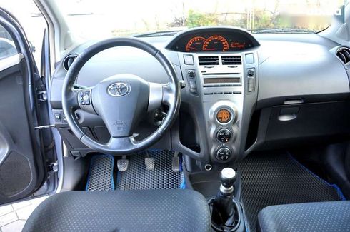Toyota Yaris 2010 - фото 22