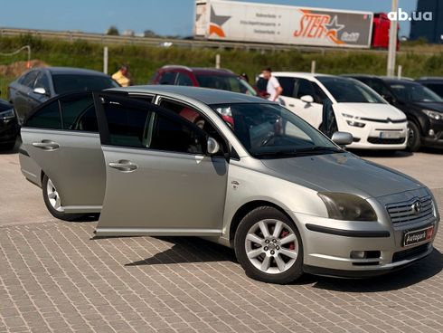 Toyota Avensis 2004 серый - фото 19