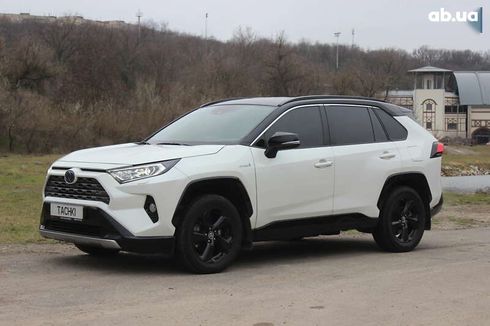 Toyota RAV4 2019 - фото 3