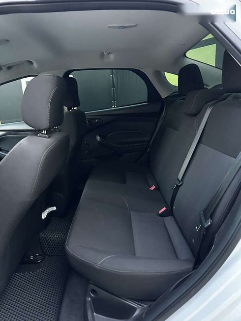 Ford Focus 2015 - фото 10