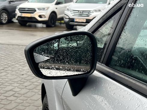 Ford Fiesta 2015 серый - фото 14