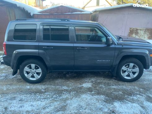 Jeep Patriot 2016 серый - фото 6