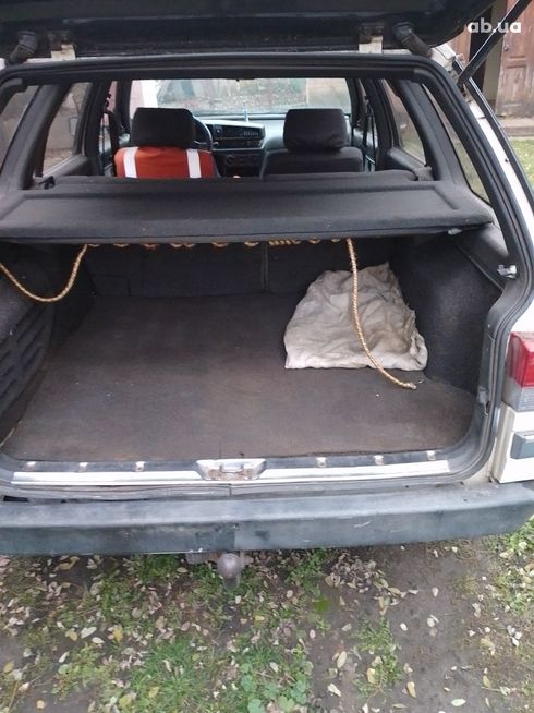 Peugeot 205 1997 белый - фото 8