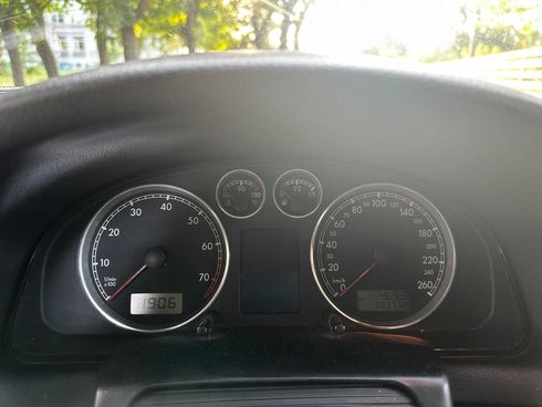 Volkswagen Passat 2003 черный - фото 13